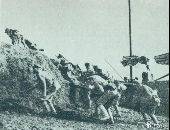 1949年5月23日，人民解放軍向上海國(guó)民黨政府軍隊(duì)發(fā)起總攻，占領(lǐng)了黃浦江堤。