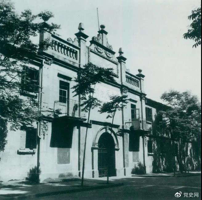 1927年4月27日，中國共產(chǎn)黨第五次全國代表大會在武漢召開。圖為大會舉行開幕式的地方。
